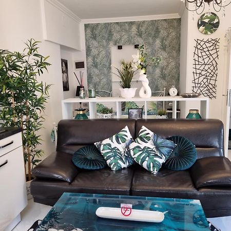 Apartamento App Paris 5 Umag Exterior foto