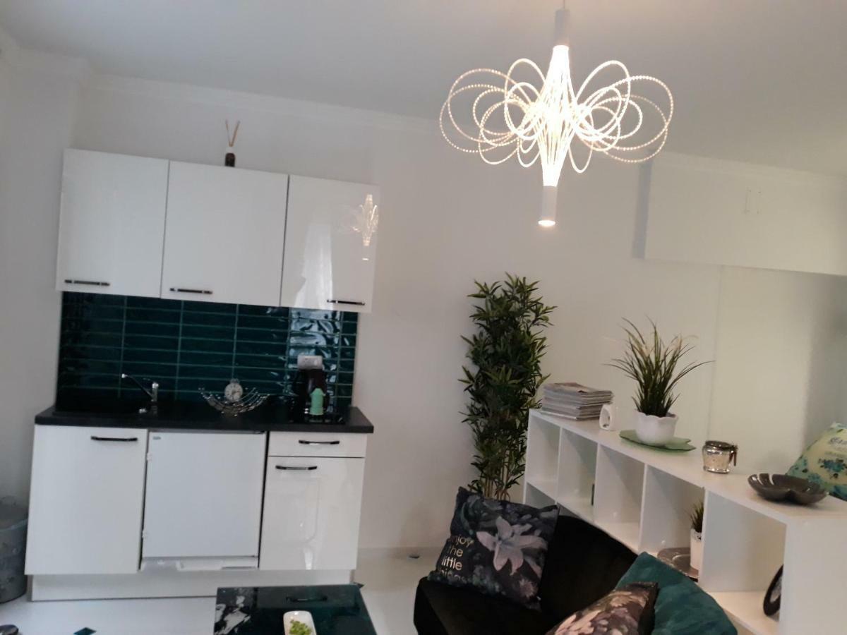 Apartamento App Paris 5 Umag Exterior foto